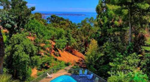 Maison Vallauris - Ref 2268794