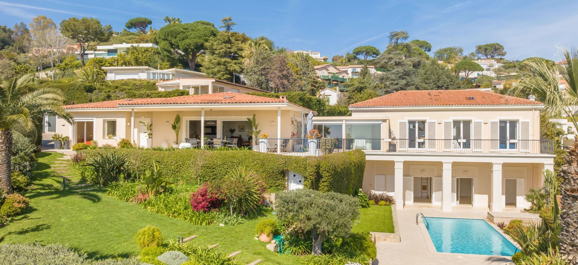 Descubrir esta propiedad: Cannes - Francia - Casa, 7 cuartos, 4 habitaciones - Slideshow Picture 2