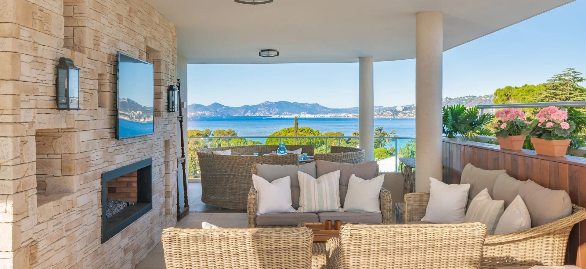 Descubrir esta propiedad: Antibes - Francia - Piso, 4 cuartos, 2 habitaciones - Slideshow Picture 1